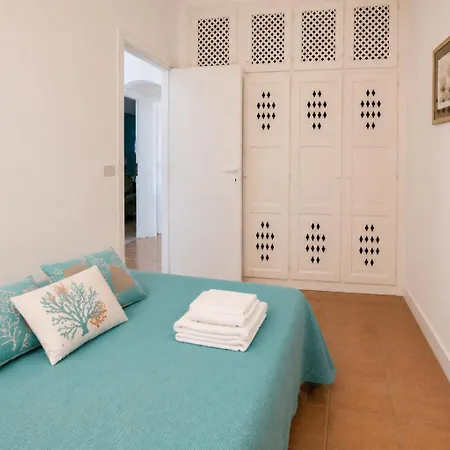 度假居 Ground-floor Two-bedroom Pt *